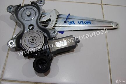 Стеклоподъемник задний правый Toyota Matrix 1