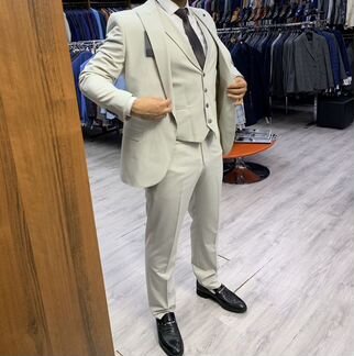 Стильный костюм тройка