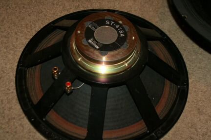 Meyer Sound ST-418A 18