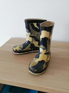Резиновые сапоги 25р