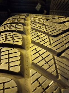 235/50/18 R18 Pirelli Scorpion Winter