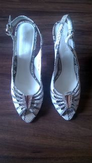 Кожаные туфли Lola Candi белые