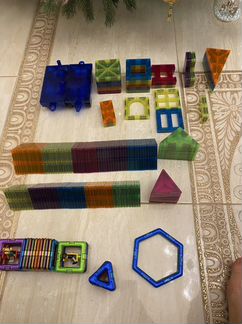 Детский магнитный конструктор более 200 деталей