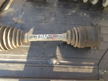 Привод передний левый Infiniti QX56 Armada