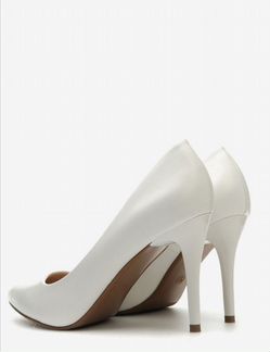 Белые туфли