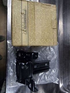 Опора двигателя febest mazda2 2007- LH(D65239070B)