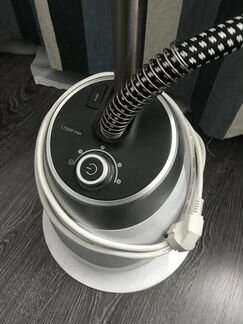 Вертикальный отпариватель Polaris