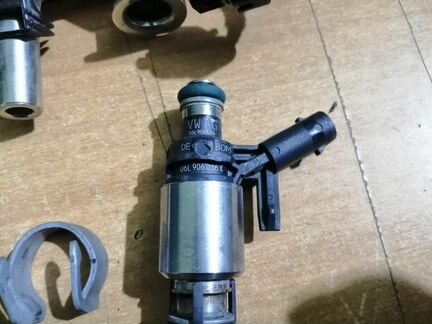 Топливная форсунка VAG 06L906036K Audi A5 8W A4 B9