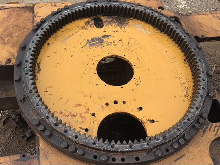 Поворотный круг cat 320 DL