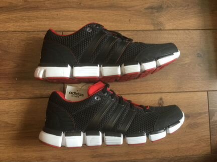 Спортивные кроссовки adidas сборной Москвы