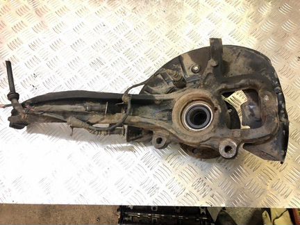 Кулак поворотный передний правый Volkswagen