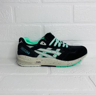 Кроссовки Asics