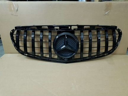 Решетка радиатора Mercedes W212 PanAmerican