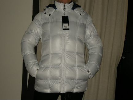 Теплая белая куртка 44-46размер