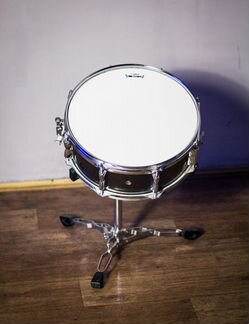 Малый барабан yamaha + стойка + палочки