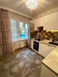 1-к квартира, 33 м², 2/9 эт.