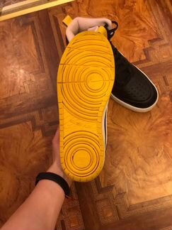 Nike court borough MID 2 boost