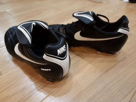 Бутсы футбольные Nike Tiempo 38