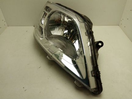 Фара передняя правая Renault Logan 1 2010-2014