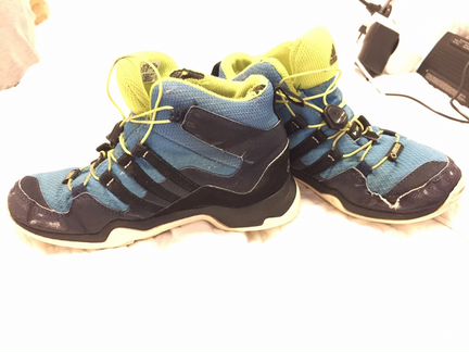 Adidas кроссовки