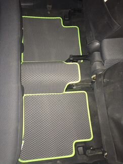 Новые коврики в салон Toyota BB