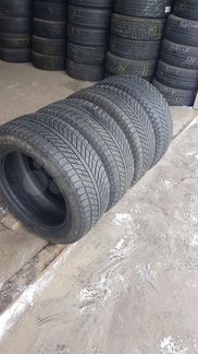 Goodyear Vector 4Seasons 235/55 R17