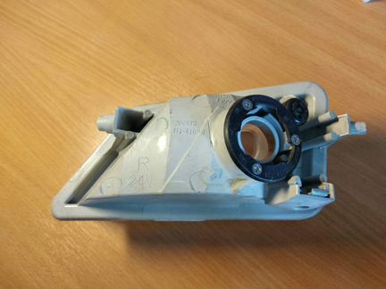 Противотуманная фара mazda 114-41098