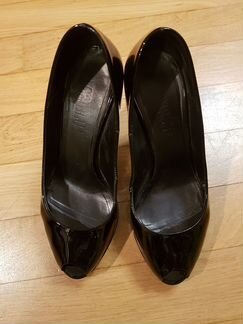 Черные лаковые туфли Loriblu