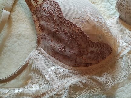 Intimissimi бюстгалтер белый кремовый 80B