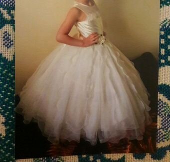 Платье с перчатками